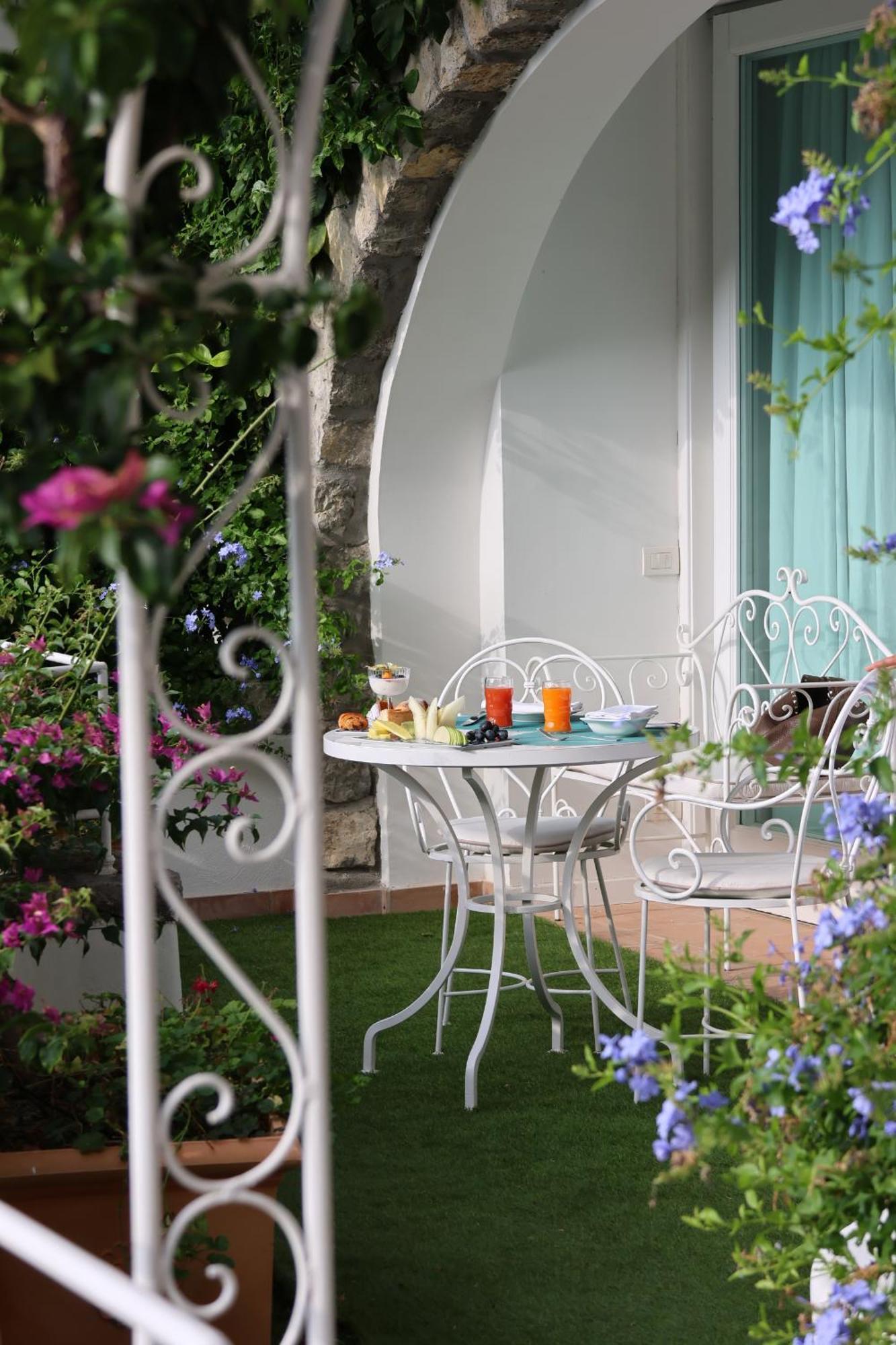 Hotel Piccolo Sant'Andrea Praiano Εξωτερικό φωτογραφία